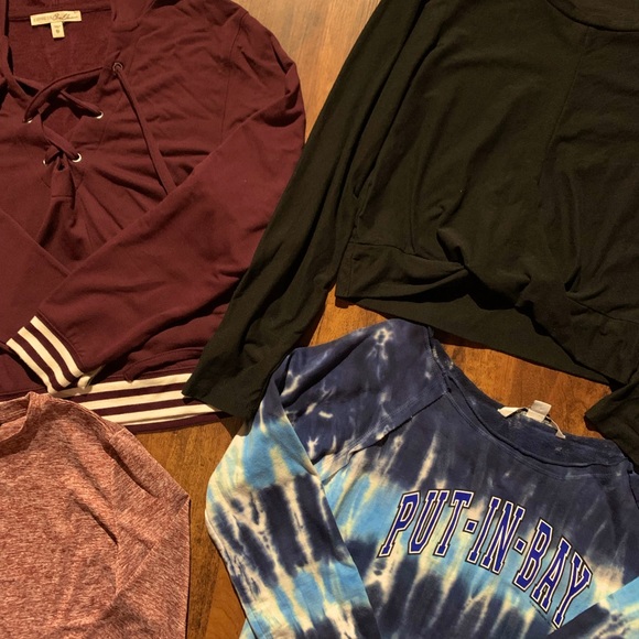 Tops - Picture 2 of 2